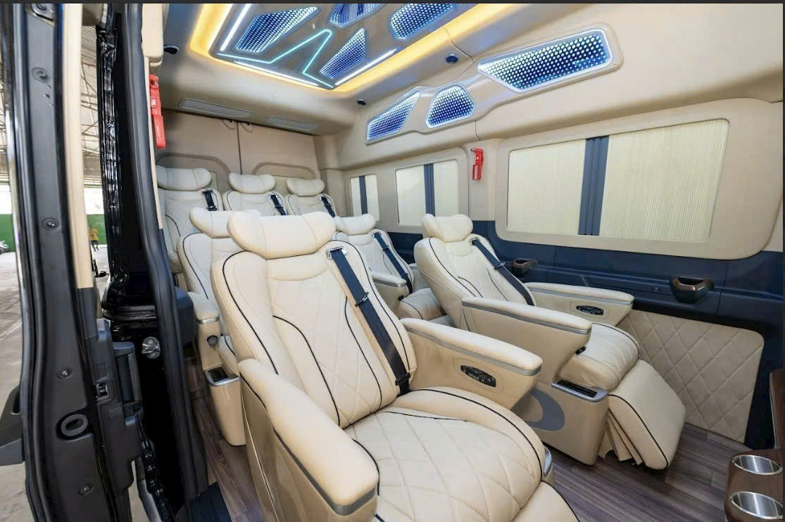 Nội thất Limousine đời mới