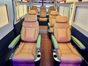 Thuê xe limousine 9 chỗ TPHCM được nhiều khách hàng lựa chọn